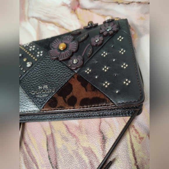 Coach 56117 Foldover Crossbody In Embellished Canyon Quilt Leather Tea Rose - Picture 4 of 13